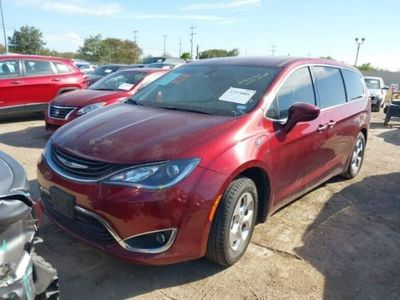 używany Chrysler Pacifica 3.6dm 287KM 2018r. 163 943km