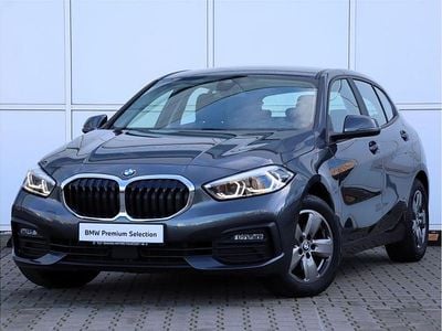 Używany BMW 118 Advantage 150 KM (110 kW) 2021 Szary mineralny metalizowany Hatchback