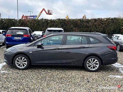 Szary Używany 2016 Opel Astra Kombi | 26 990 zł (Uczciwa cena)