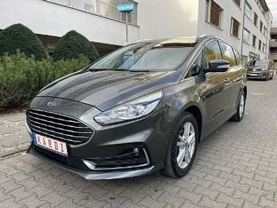 Szary (metalik) Używany 2022 Ford S-MAX S Minivan | 79 900 zł (Uczciwa cena)