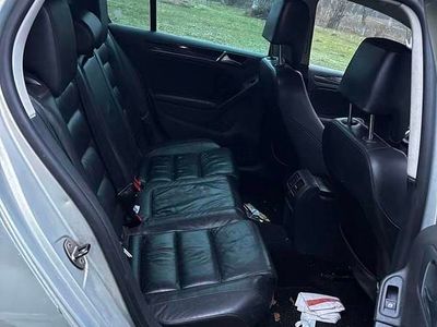 używany VW Golf VI automat w tamtym roku regenerowana . Nowa dwumasa