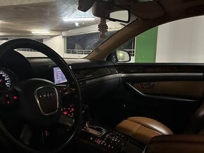Używany Audi A8 2006 Sedan/Limuzyna