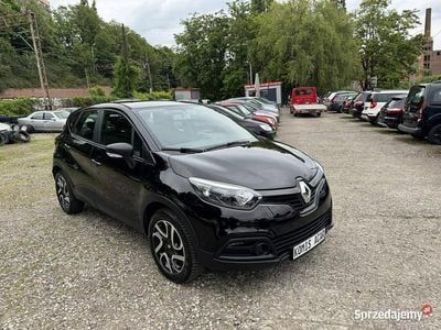 Używany Renault Captur 90 KM (66 kW) 2017 Czarny SUV