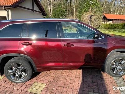 Bordowy Używany 2017 Toyota Highlander Limited SUV | 99 500 zł