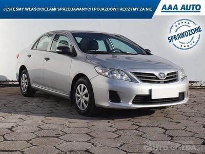 Używany Toyota Corolla 2011 Srebrny Sedan/Limuzyna