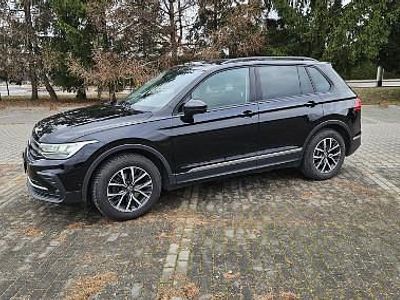 Czarny Używany 2021 VW Tiguan SUV | 99 900 zł (Uczciwa cena)