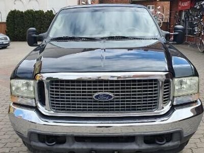 Używany Ford Excursion 260 KM (191 kW) 2003 Czarny SUV