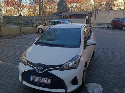 Biały Używany 2017 Toyota Yaris Hatchback | 36 000 zł (Uczciwa cena)