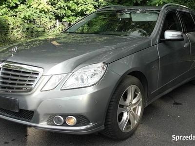 Mercedes E200