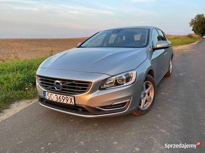 używany Volvo V60 w automacie, 2015r