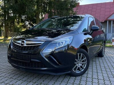 używany Opel Zafira 2dm 130KM 2014r. 222 000km