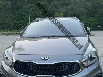 Szary Używany 2018 Kia Carens Minivan | 59 300 zł