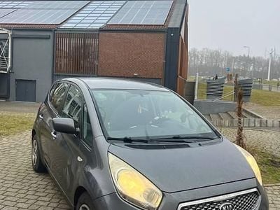 Szary Używany 2010 Kia Venga Hatchback | 13 900 zł (Uczciwa cena)