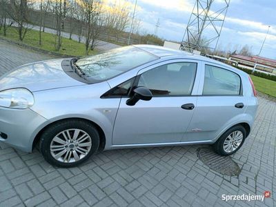 używany Fiat Grande Punto 1.2 benz.2009r 5 drzwi NISKI PRZEBIEG