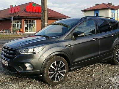Czarny Używany 2017 Ford Kuga SUV | 52 700 zł (Dobra cena)