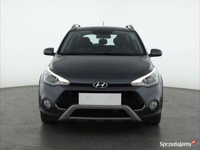 Używany Hyundai i20 101 KM (74 kW) 2018 Szary Hatchback