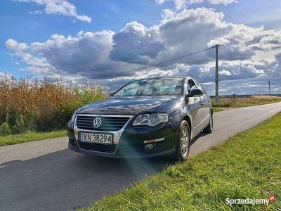 Czarny Używany 2006 VW Passat Sedan/Limuzyna | 9950 zł (Uczciwa cena)