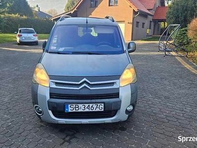 Szary Używany 2010 Citroën Berlingo XTR Minivan | 4900 zł (Uczciwa cena)