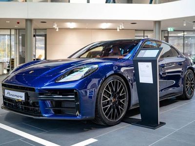 Porsche Panamera 4