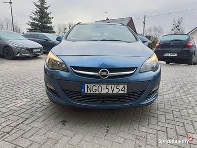 używany Opel Astra 2014
