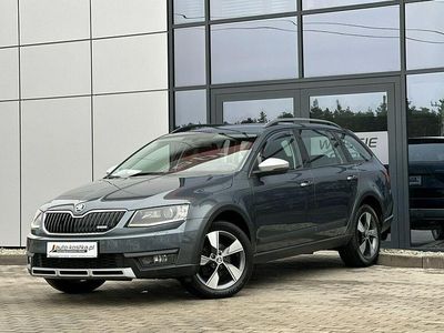 Szary (metalik) Używany 2016 Skoda Octavia Kombi | 59 999 zł (Drogi)