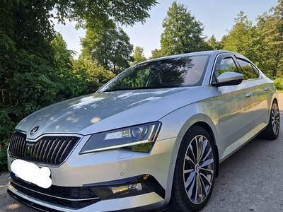 Srebrny Używany 2016 Skoda Superb LAURIN & KLEMENT Sedan/Limuzyna | 74 900 zł (Drogi)