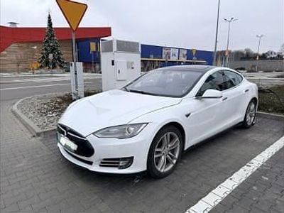 Biały Używany 2016 Tesla Model S Hatchback | 93 000 zł