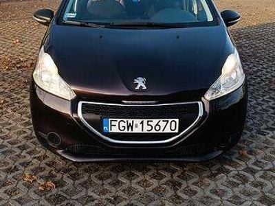 Inny kolor Używany 2014 Peugeot 208 Hatchback | 16 000 zł (Uczciwa cena)