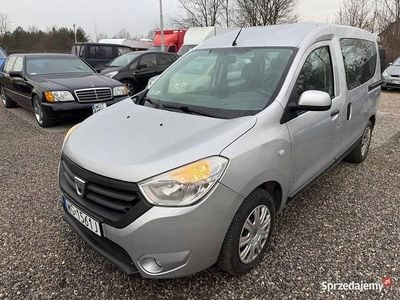 Srebrny Używany 2014 Dacia Dokker Minivan | 17 900 zł (Dość drogi)