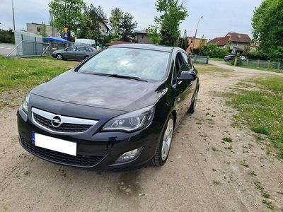 Czarny Używany 2009 Opel Astra Hatchback | 21 500 zł