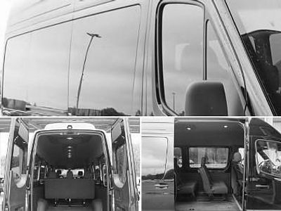 Czarny Używany 2024 Mercedes Sprinter Van | 229 000 zł