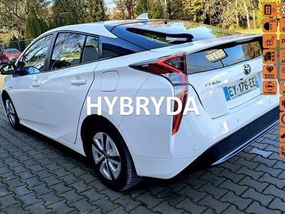 Biały Używany 2018 Toyota Prius Hatchback | 49 900 zł