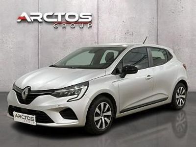 Używany Renault Clio V 90 KM (66 kW) 2022 Srebrny (metalik) Hatchback