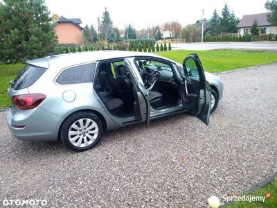 używany Opel Astra 1,7 CDTI Cosmo 125km 2012r