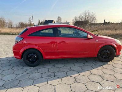 Używany Opel Astra GTC 105 KM (77 kW) 2006 Czerwony Coupe