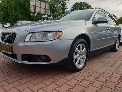 Używany Volvo V70 146 KM (107 kW) 2009 Srebrny Kombi