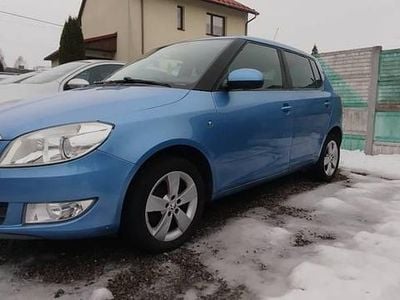 Używany Skoda Fabia 2014 Niebieski Hatchback