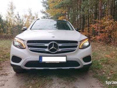 Biały Używany 2017 Mercedes GLC250 SUV | 89 000 zł