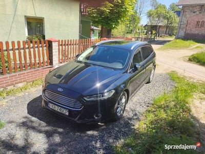 Używany Ford Mondeo 2015 Czarny Kombi