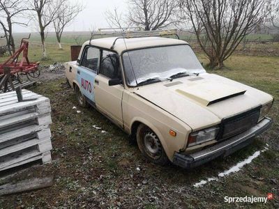 używany Lada 2107