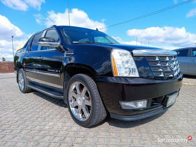 używany Cadillac Escalade 6,2 benzynaI 409KM zarejestrowany III (20…