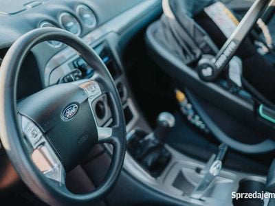 Używany Ford Galaxy 145 KM (106 kW) 2006 Minivan