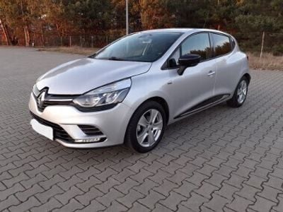 Srebrny Używany 2017 Renault Clio IV Hatchback | 43 900 zł (Drogi)