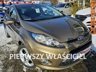 Używany Ford Fiesta 82 KM (60 kW) 2012 Brązowy Hatchback