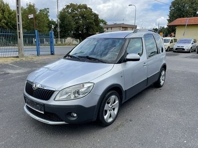 używany Skoda Roomster 1.6dm 100KM 2012r. 289 275km