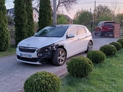 Używany Peugeot 308 GT-line 2015 Biały Sedan/Limuzyna