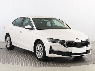 Biały Używany 2024 Skoda Octavia Hatchback | 102 999 zł (Drogi)