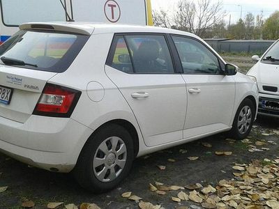 Używany Skoda Fabia 60 KM (44 kW) 2015 Biały Hatchback