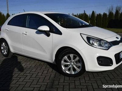 Używany Kia Rio 84 KM (61 kW) 2012 Biały Hatchback