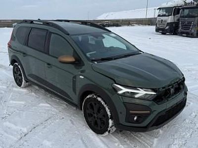 Zielony Używany 2024 Dacia Jogger Minivan | 27 500 zł